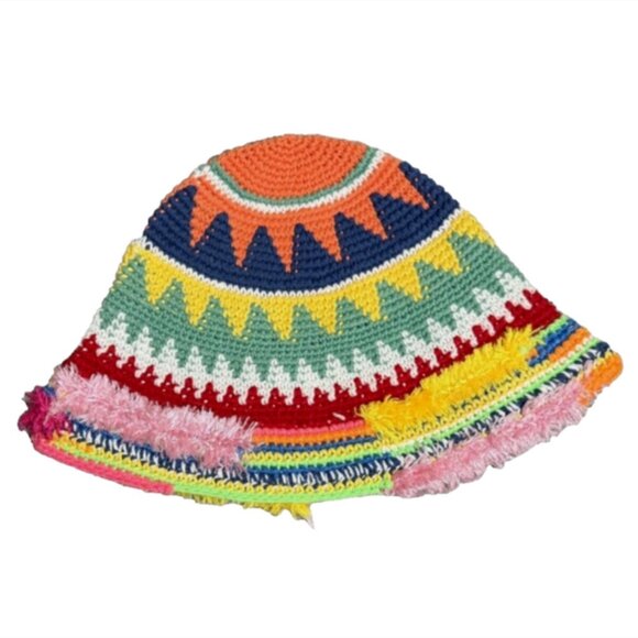 NWOT Urban Outfitters Calypso Crochet Bucket Hat